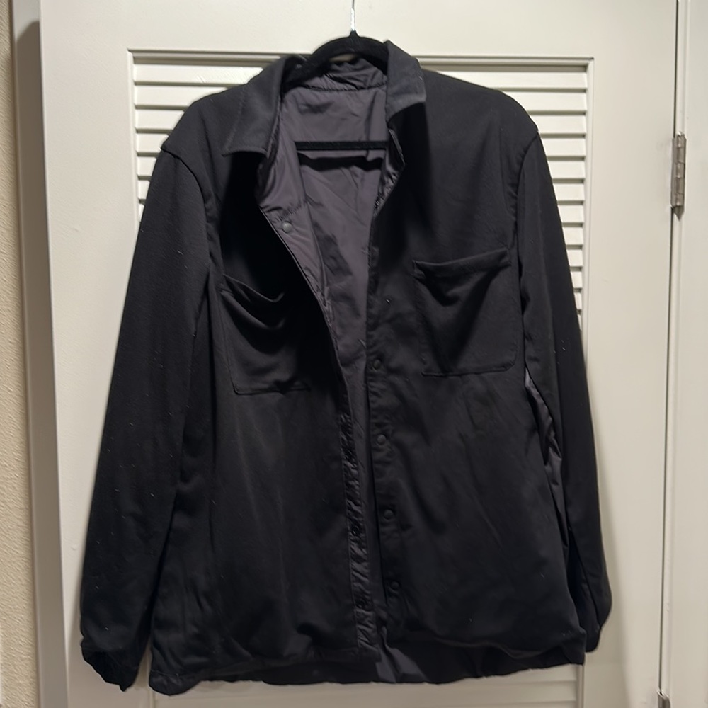 Lululemon men’s insulated reversible jacket (water resistant) - Picture 3 of 3
